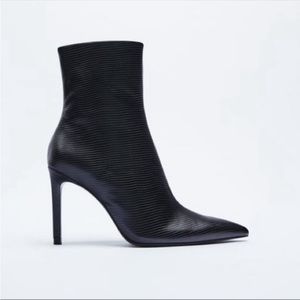 Zara Black Embossed Heels